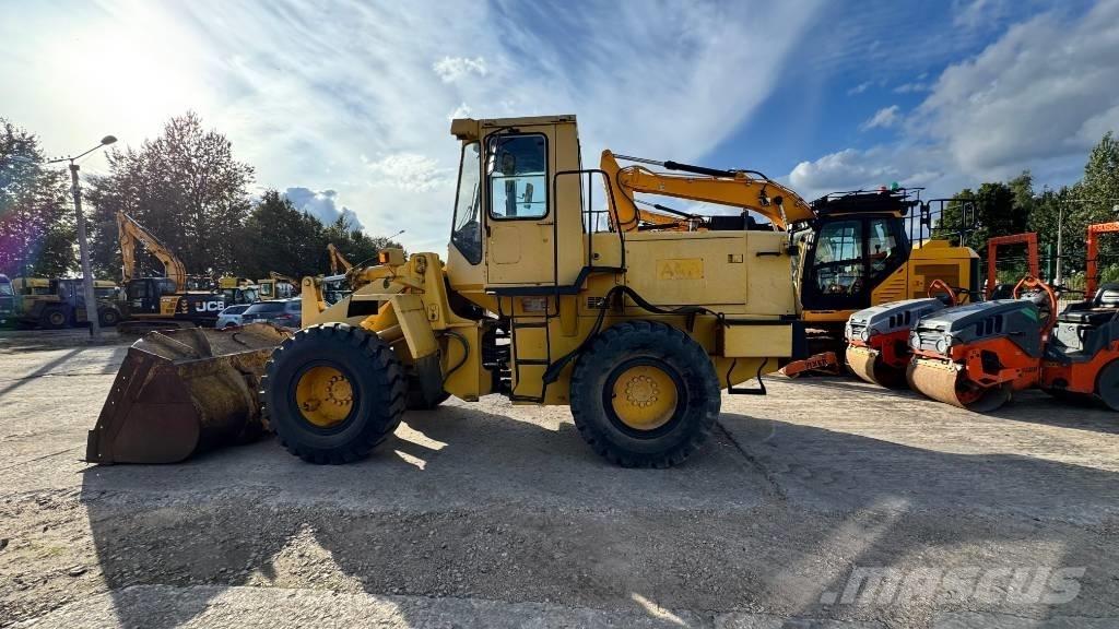 Komatsu WA 200 Wheel Loaders
