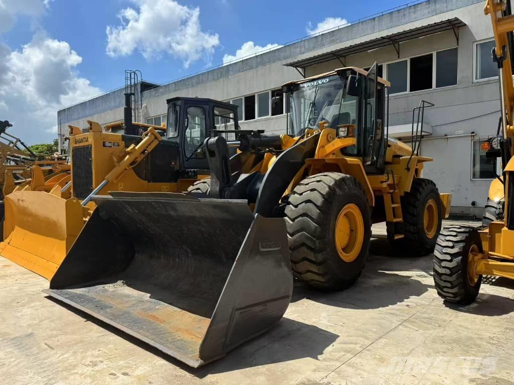 Volvo L 105 Wheel Loaders