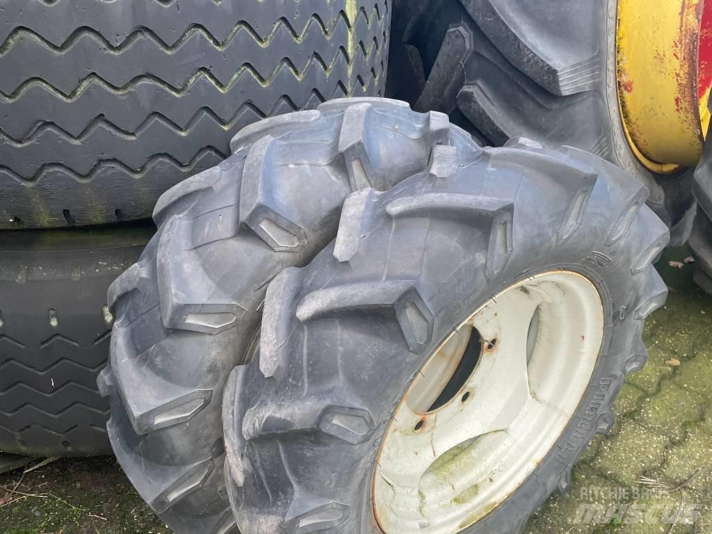 Pirelli 6.5 -16 + velg Tires, wheels and rims