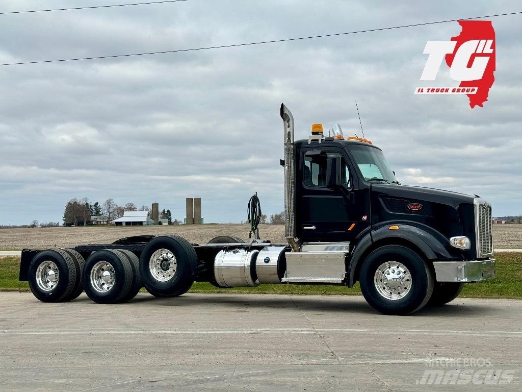 Peterbilt 567 Conventional Trucks / Tractor Trucks