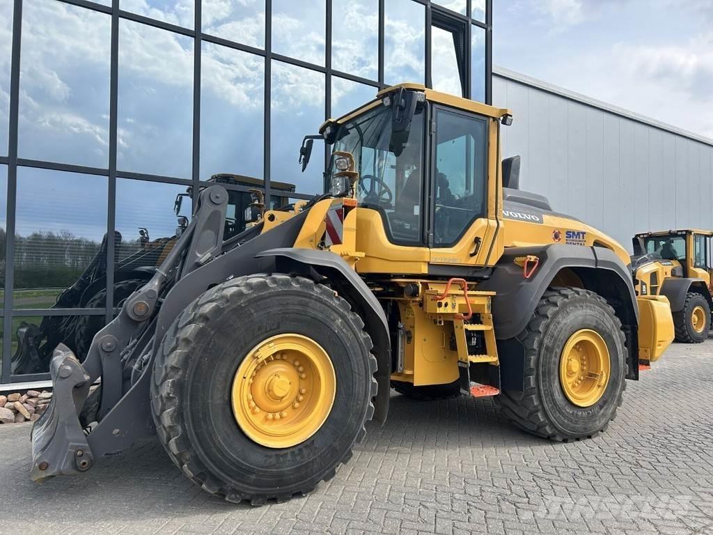 Volvo L110H Wheel Loaders