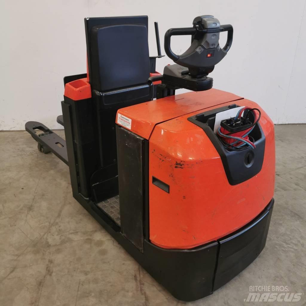 BT OSE 250 P Low lift order picker