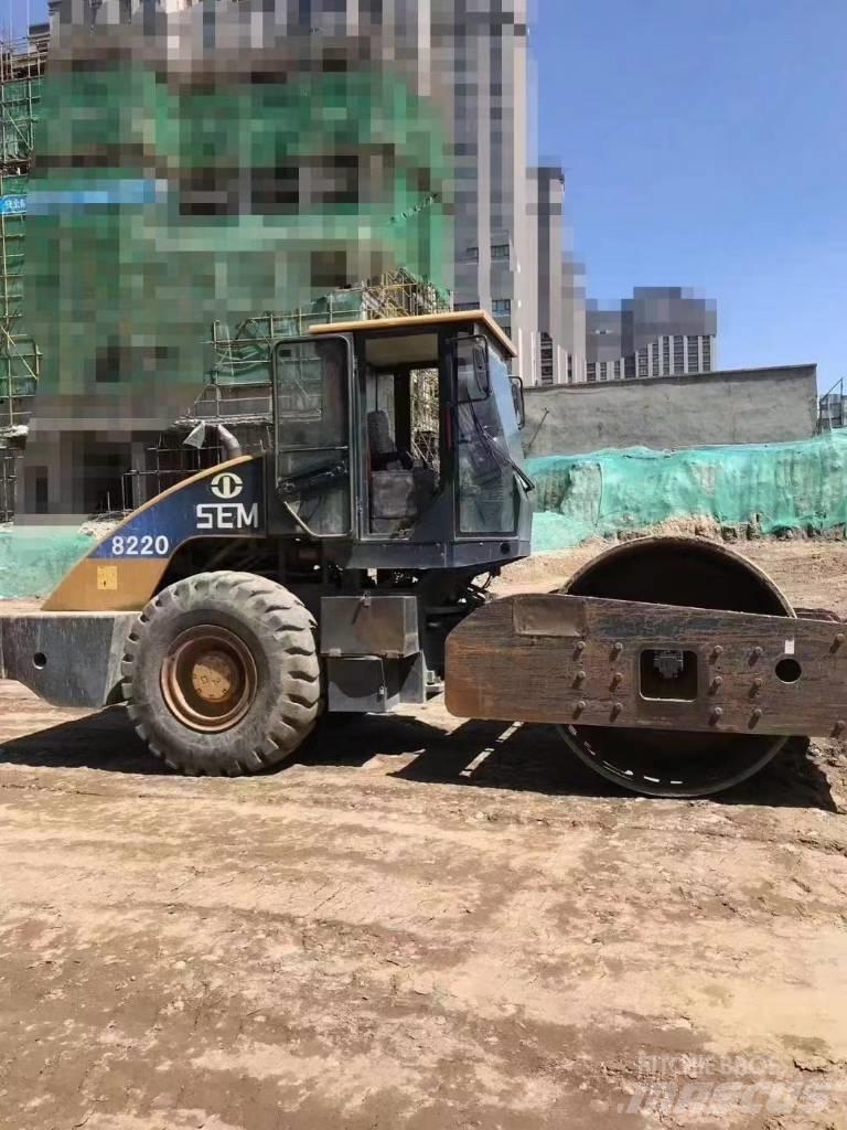  SEM/CAT 522 Single drum rollers