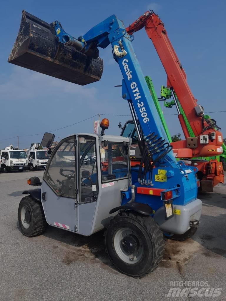 Terex Genie 2506 Telescopic Handlers