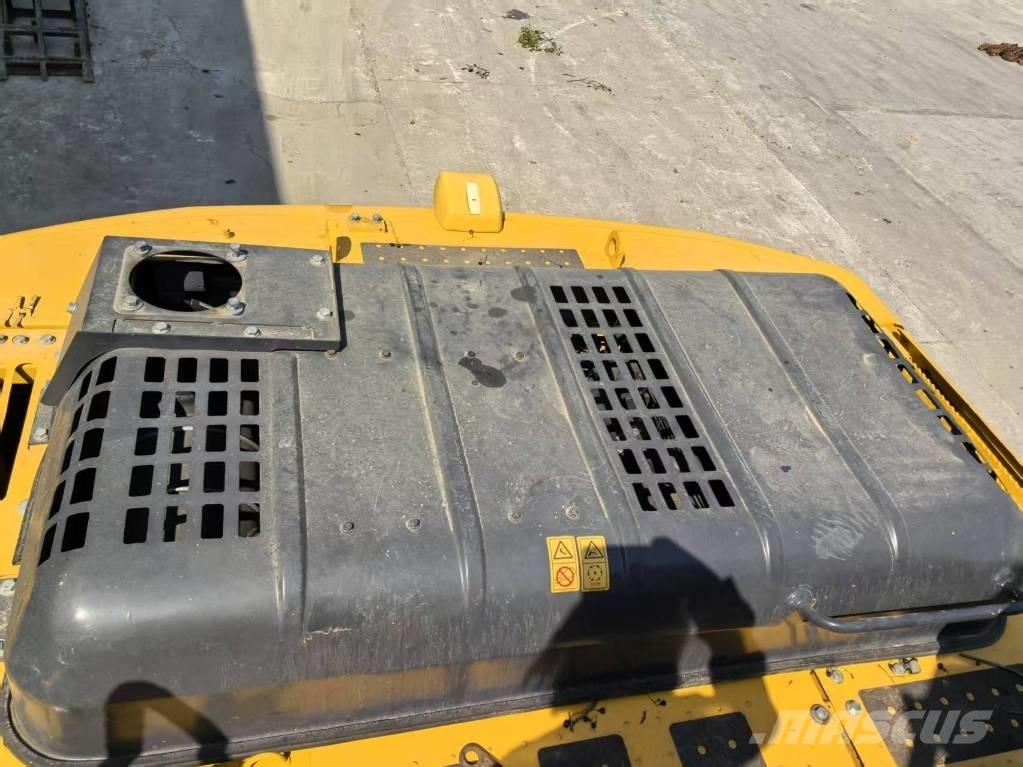 Komatsu PC 200-8 Crawler Excavators