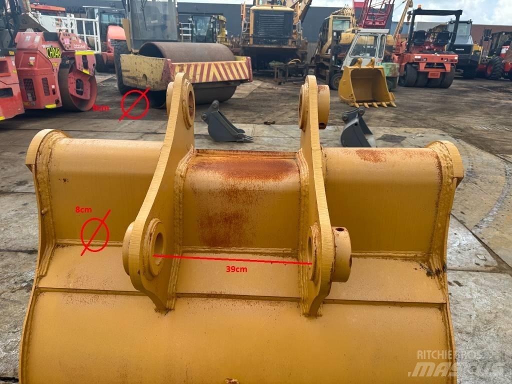 CAT 330 bucket Buckets