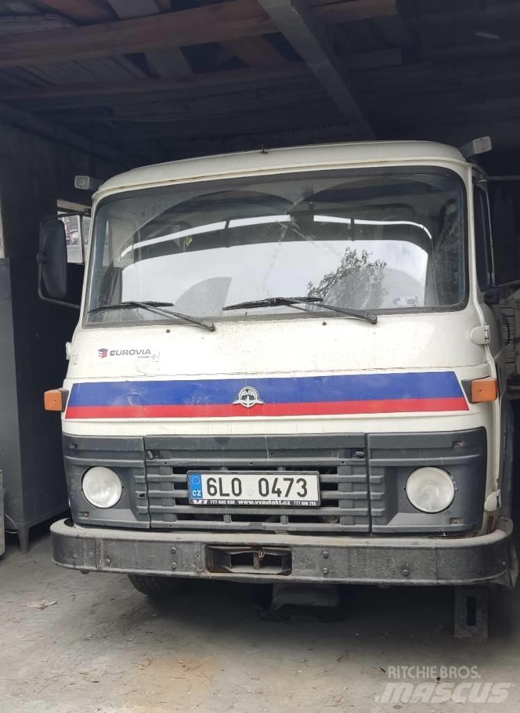 Avia 30N Flatbed Trucks
