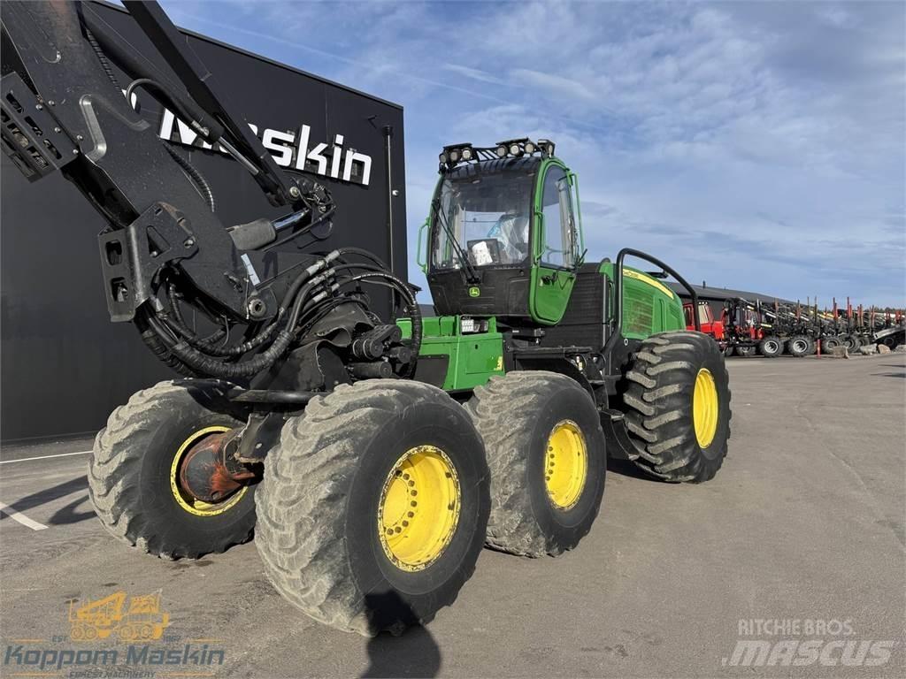 John Deere 1470E Harvesters