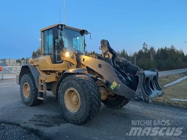 Volvo L90F Wheel Loaders