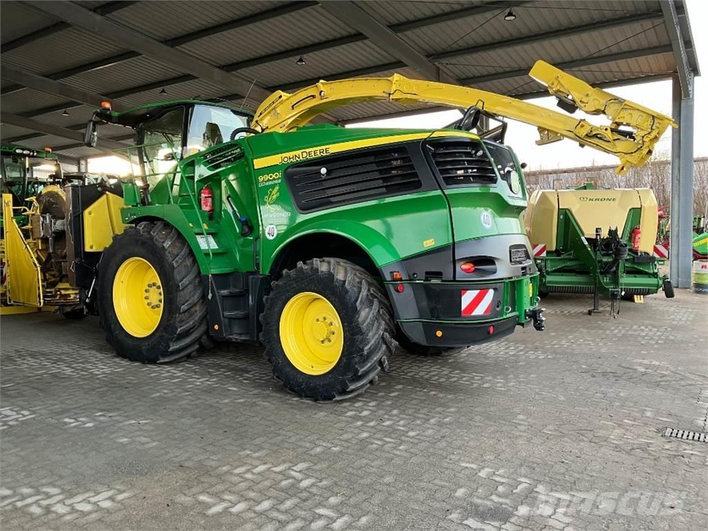 John Deere 9900i Forage Harvester