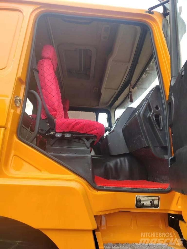 Shacman F 3000 Dump Trucks