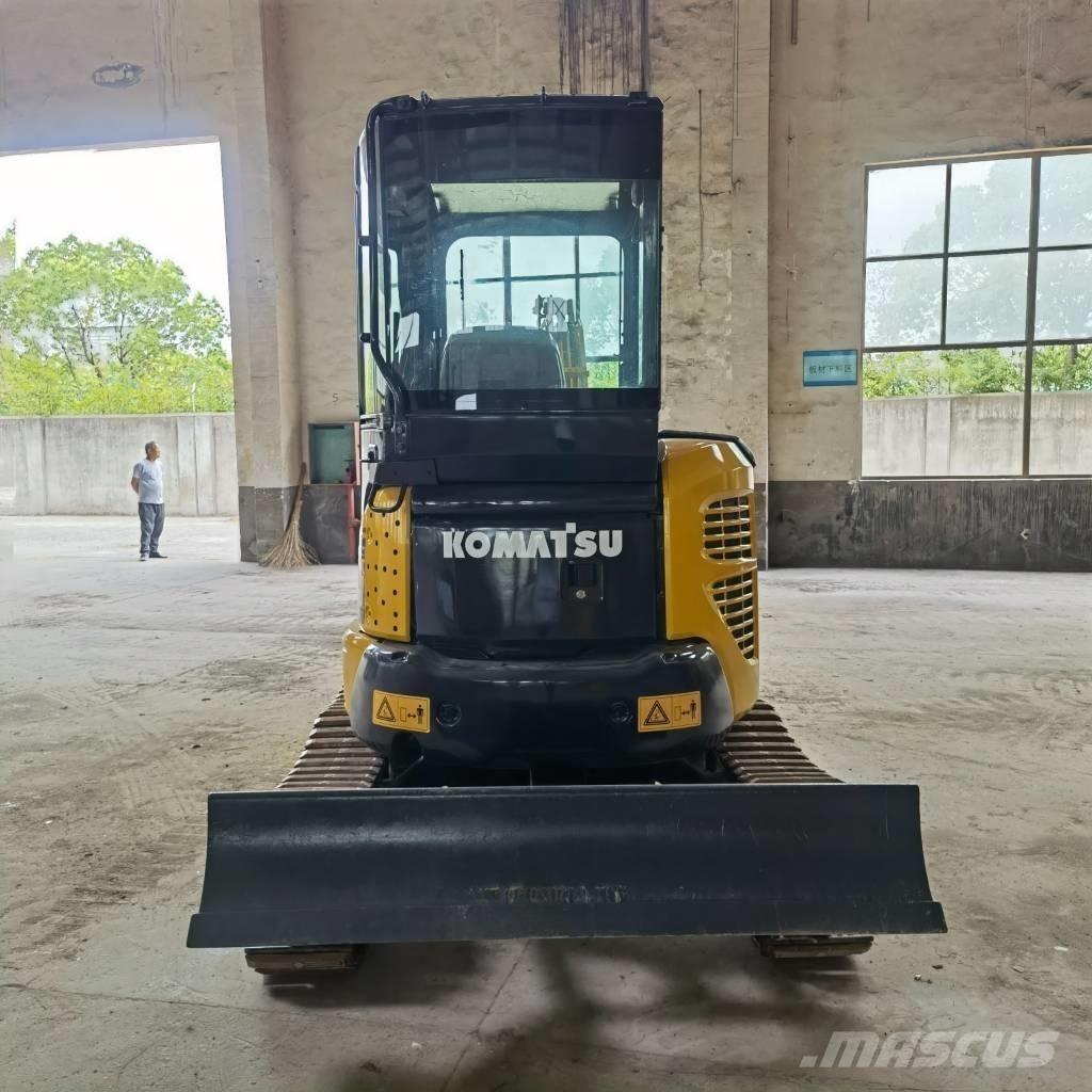 Komatsu PC30 Crawler Excavators
