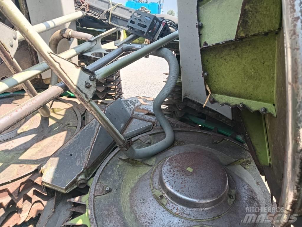 CLAAS Orbis 600 Foragers
