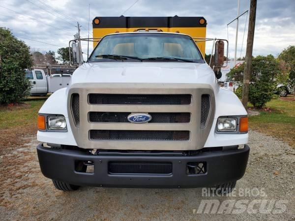 Ford F 650 XL SD Wood Chippers