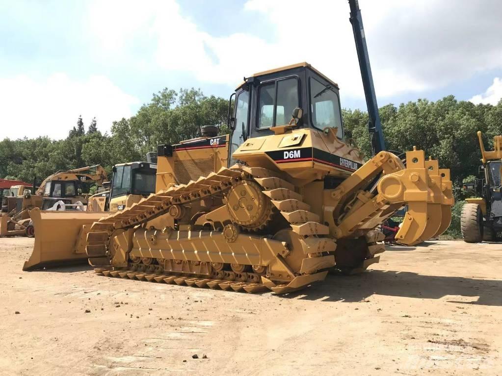 CAT D 6 G Crawler dozers