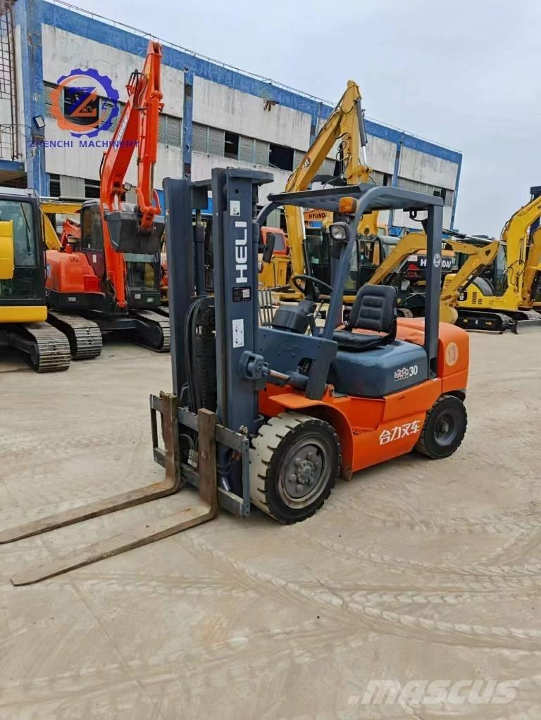 Heli CPCD 30 Diesel Forklifts