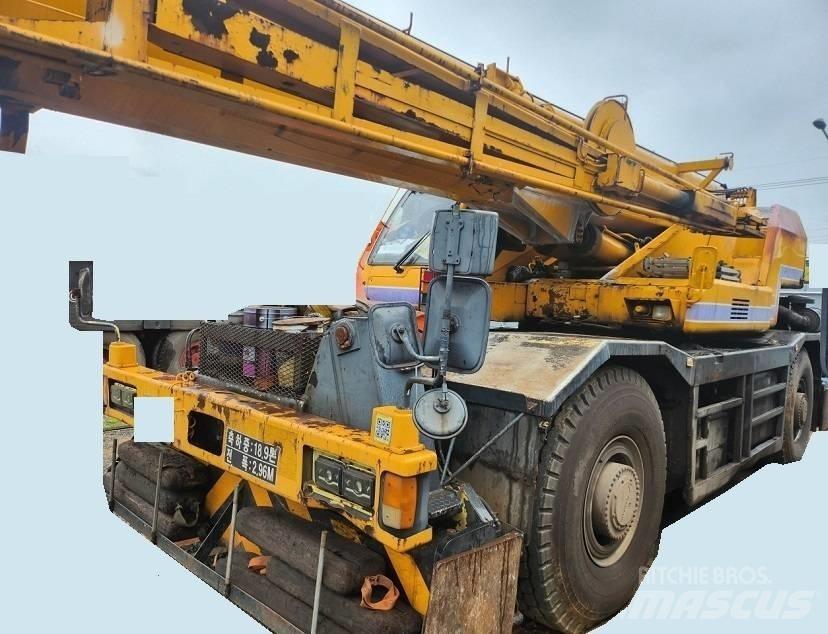 Tadano TR 500 M-3 Rough Terrain Cranes