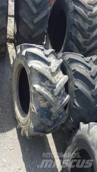  Pneus 320/70R20 Tires, wheels and rims