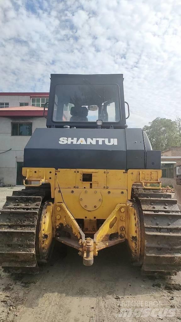 Shantui SD 32 Crawler dozers