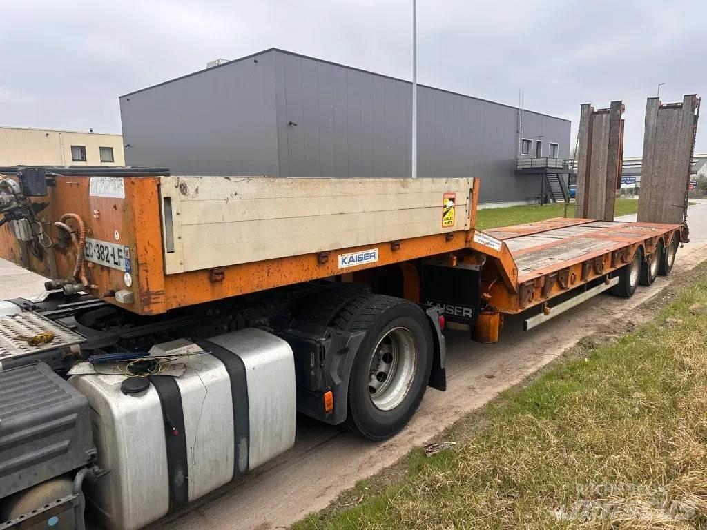 Kaiser Robuste Lowboy Trailers