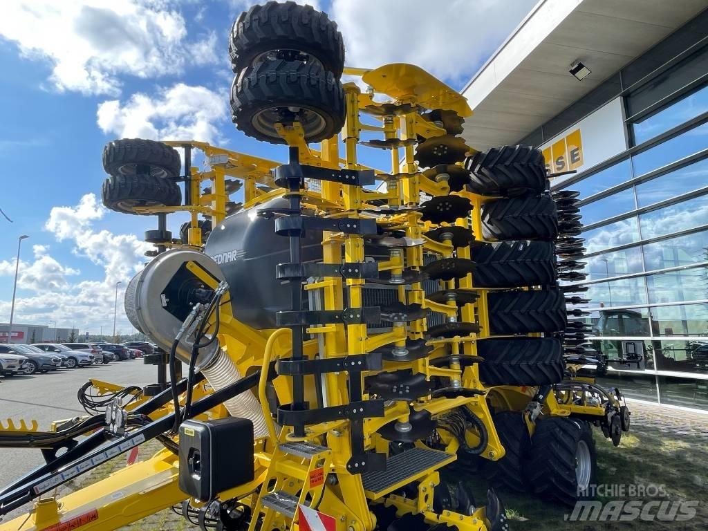 Bednar Omega 8000L Farm Drills