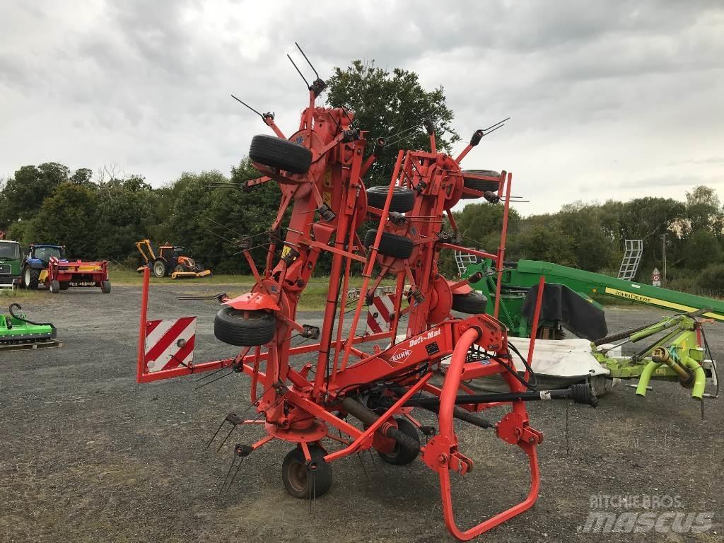 Kuhn GF 8702 Rakes and tedders