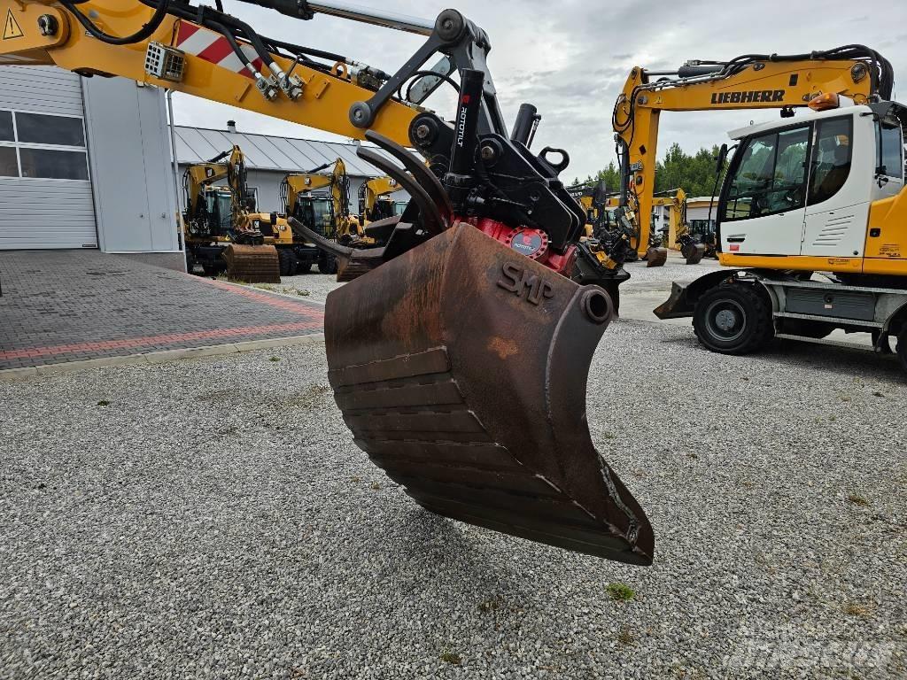 Liebherr A 916 Wheeled Excavators