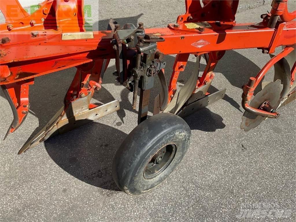 Kuhn MM 110 4T Plows