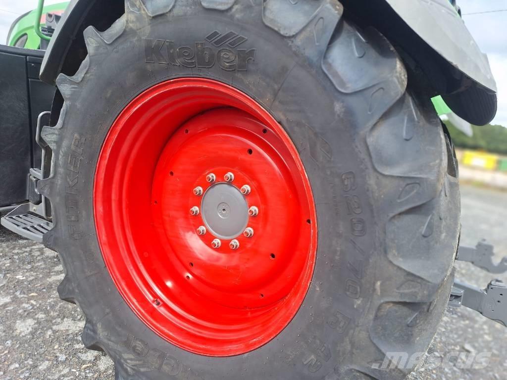 Fendt 720 Vario Tractors