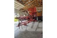 International 303 Harvester Headers
