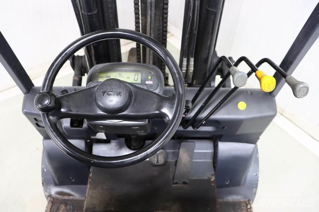 TCM FB30-7 Electric Forklifts