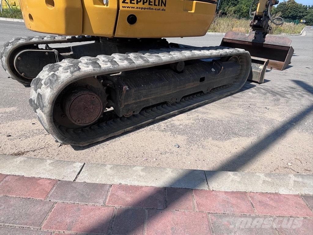 CAT 302.7D Mini Excavators <7t (Mini Diggers)