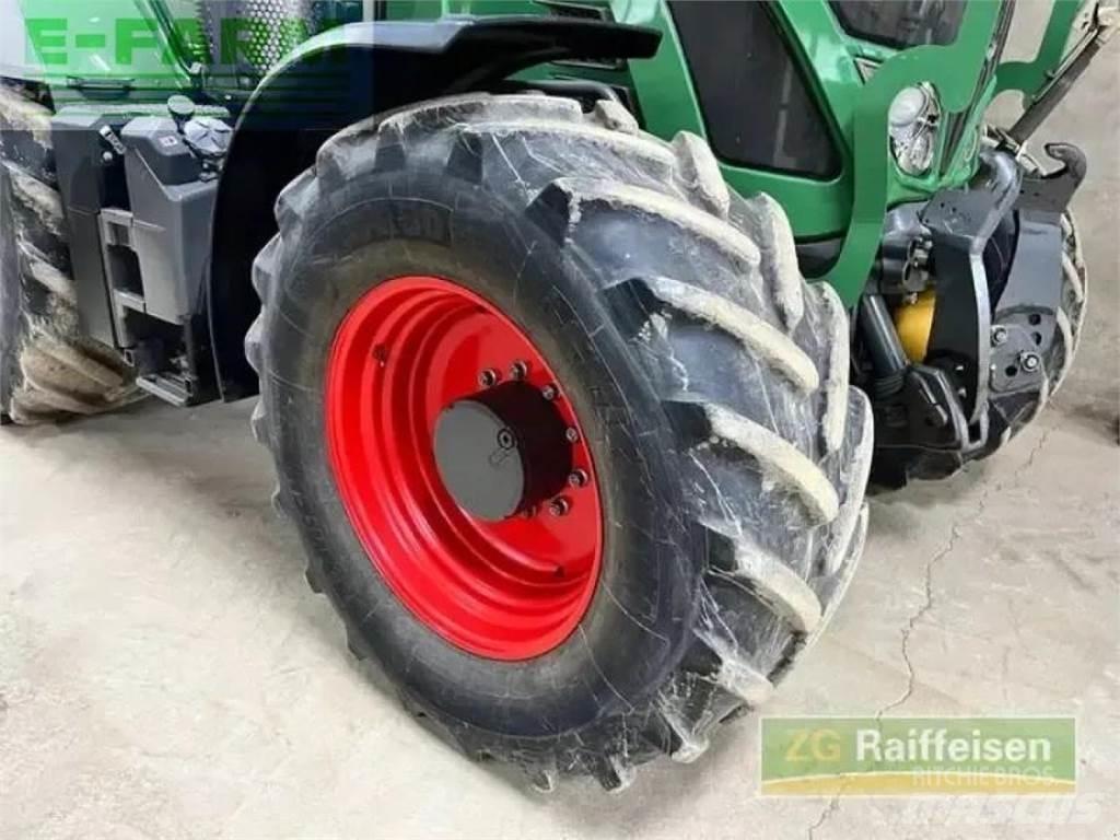 Fendt 724 vario Tractors