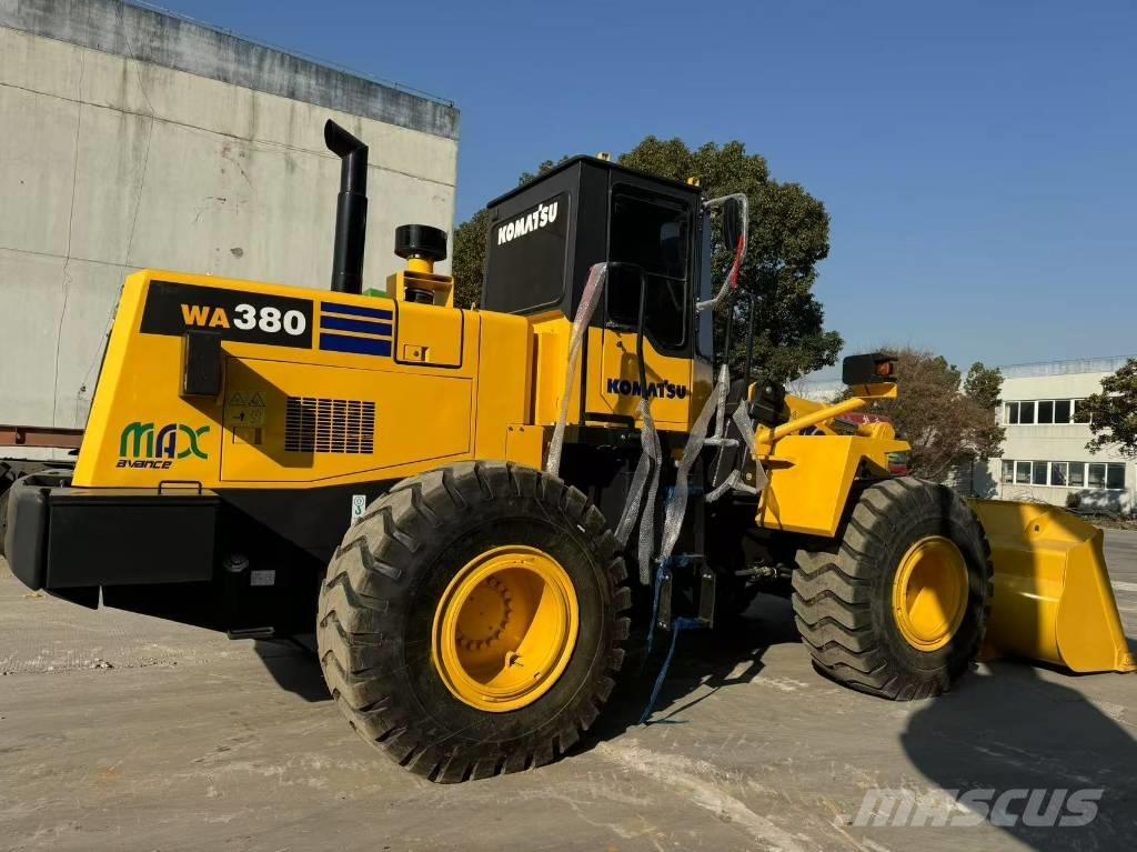 Komatsu WA 380-3 Wheel Loaders