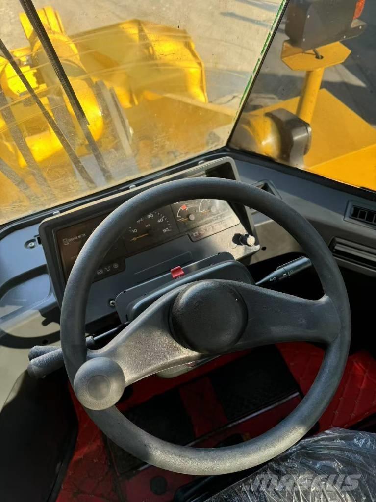 Komatsu WA 380-3 Wheel Loaders