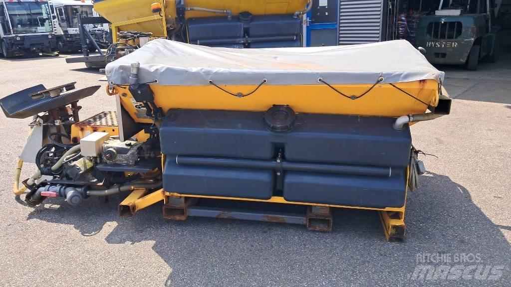 Nido N9010-18 PAN Sand And Salt Spreaders