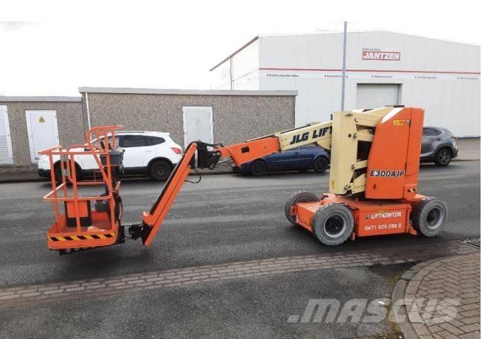 JLG E 300 AJP Articulated boom lifts