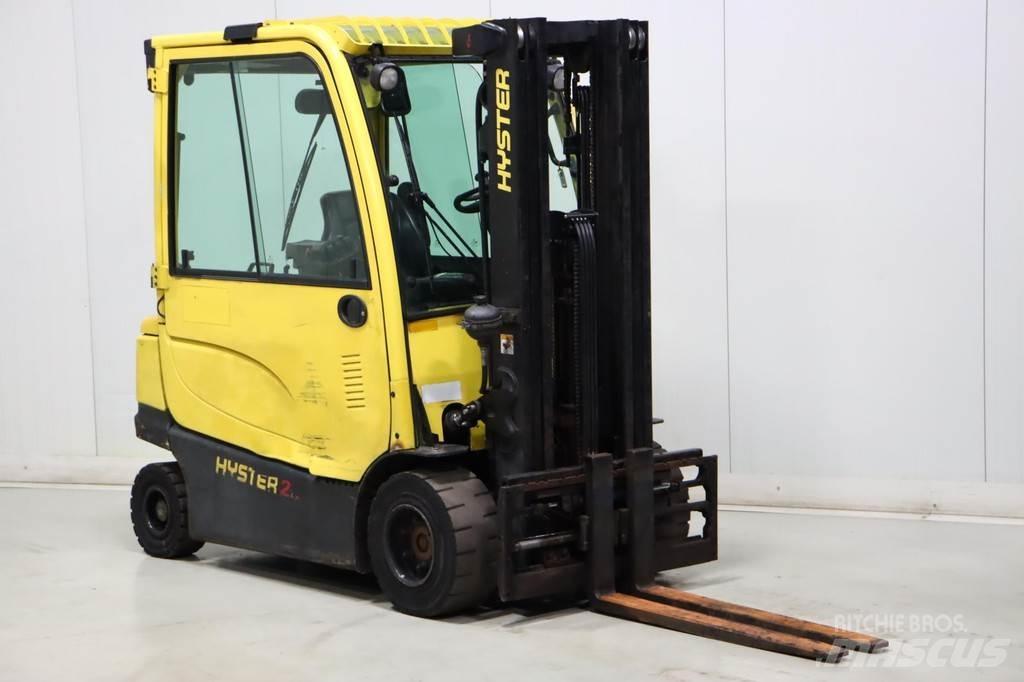 Hyster J2.5XN Electric Forklifts