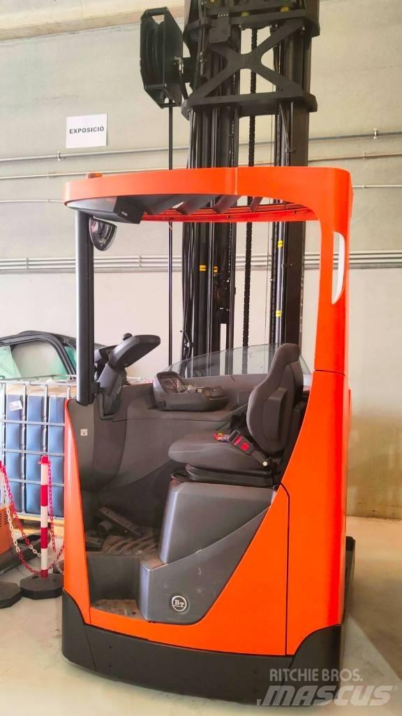 BT RR E 160 Reach trucks