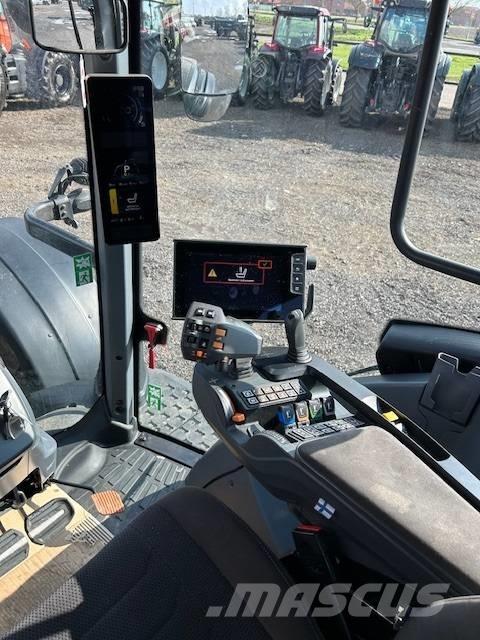 Valtra T 235 D Tractors