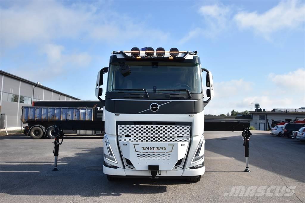 Volvo FH 540 8X4 Boom / Crane / Bucket Trucks
