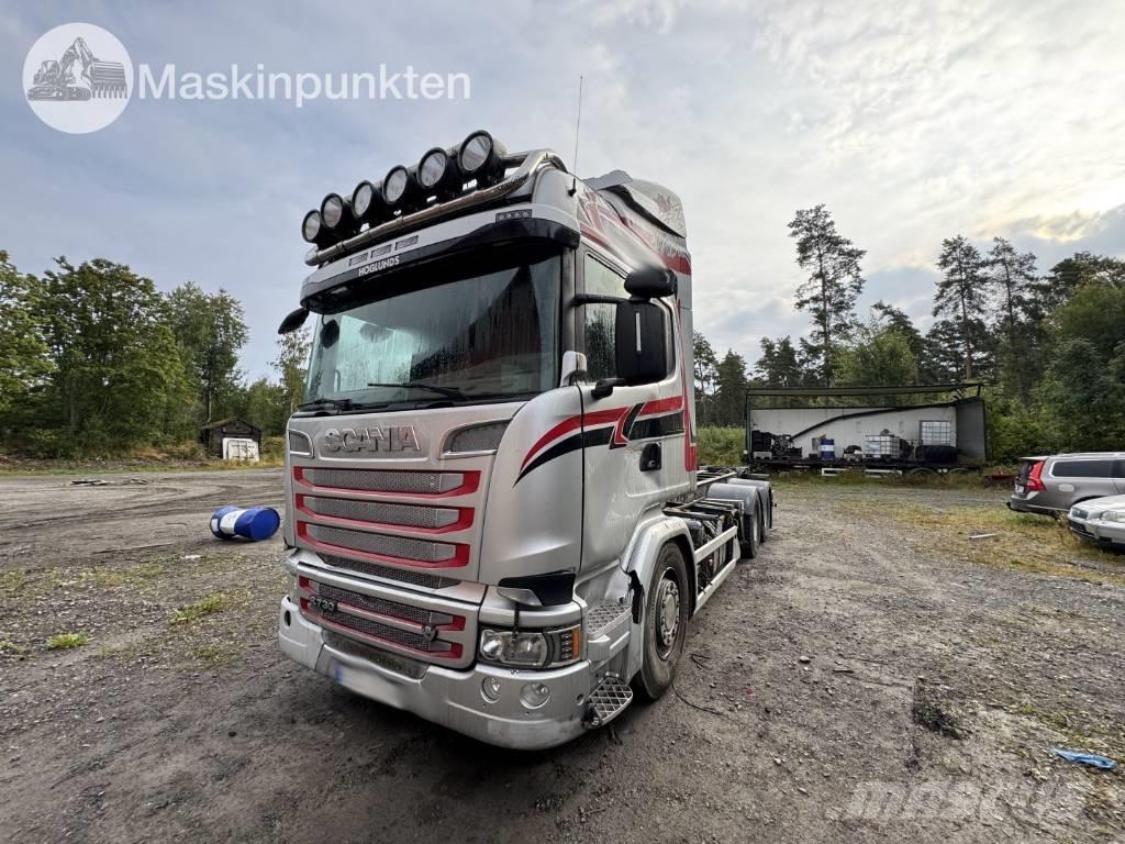 Scania R 730 LB Cab & Chassis Trucks