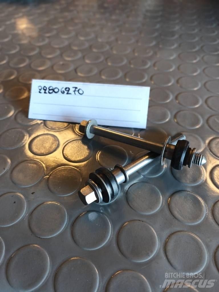 Volvo SCREW 22806270 Other Components