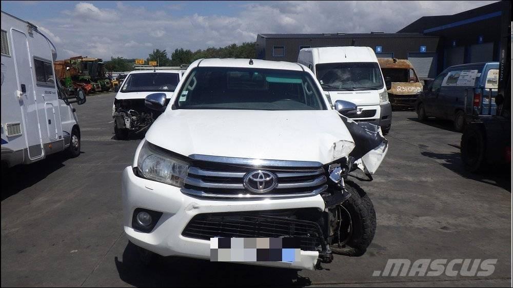 Toyota Hilux 4 Pickup Trucks