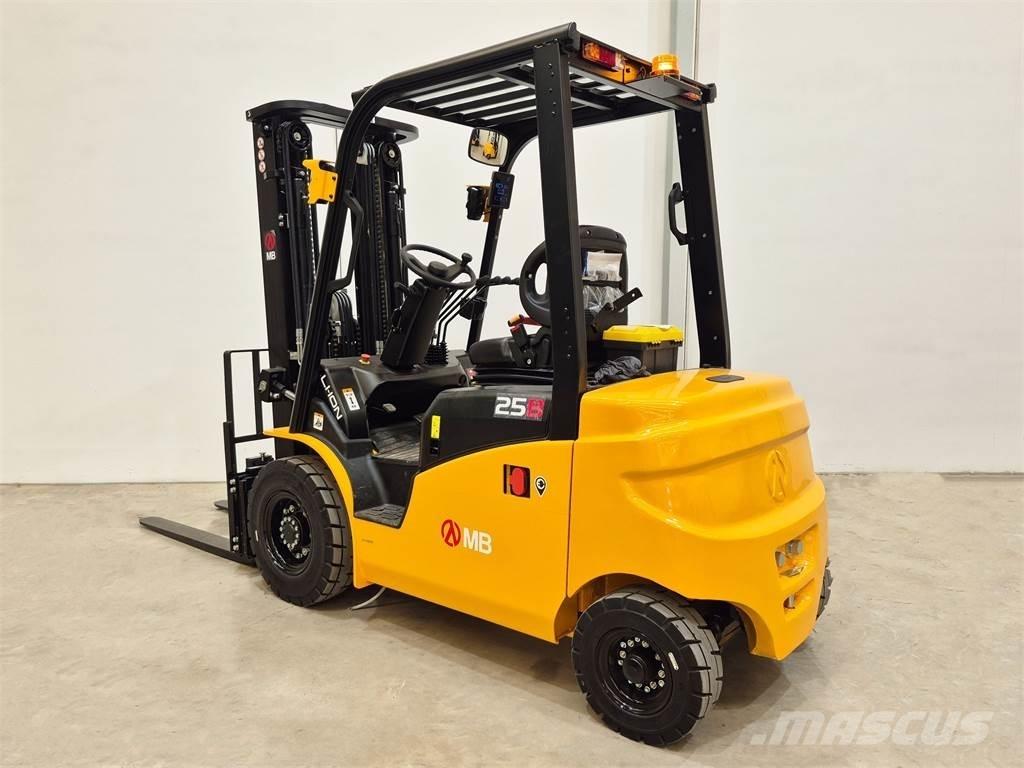  MB Forklift EFL253 Electric Forklifts