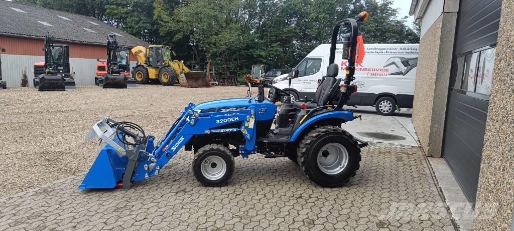 Sollis 26 HST Compact tractors