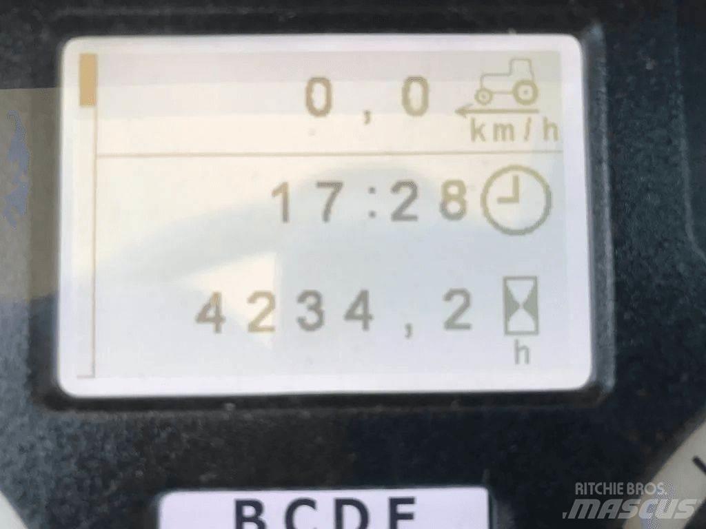 John Deere 6155 M Tractors