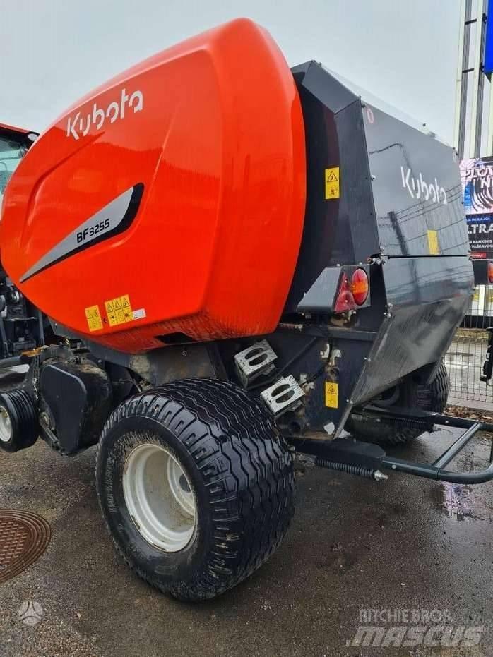 Kubota BF 3255 Round Balers