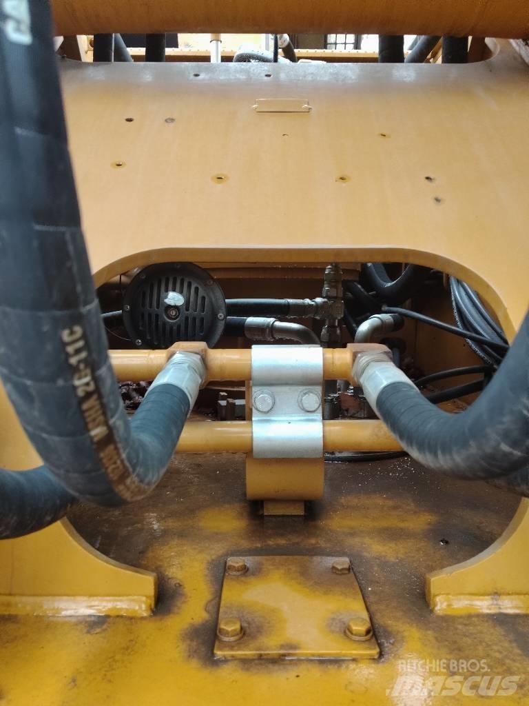 CAT 336 D Crawler Excavators