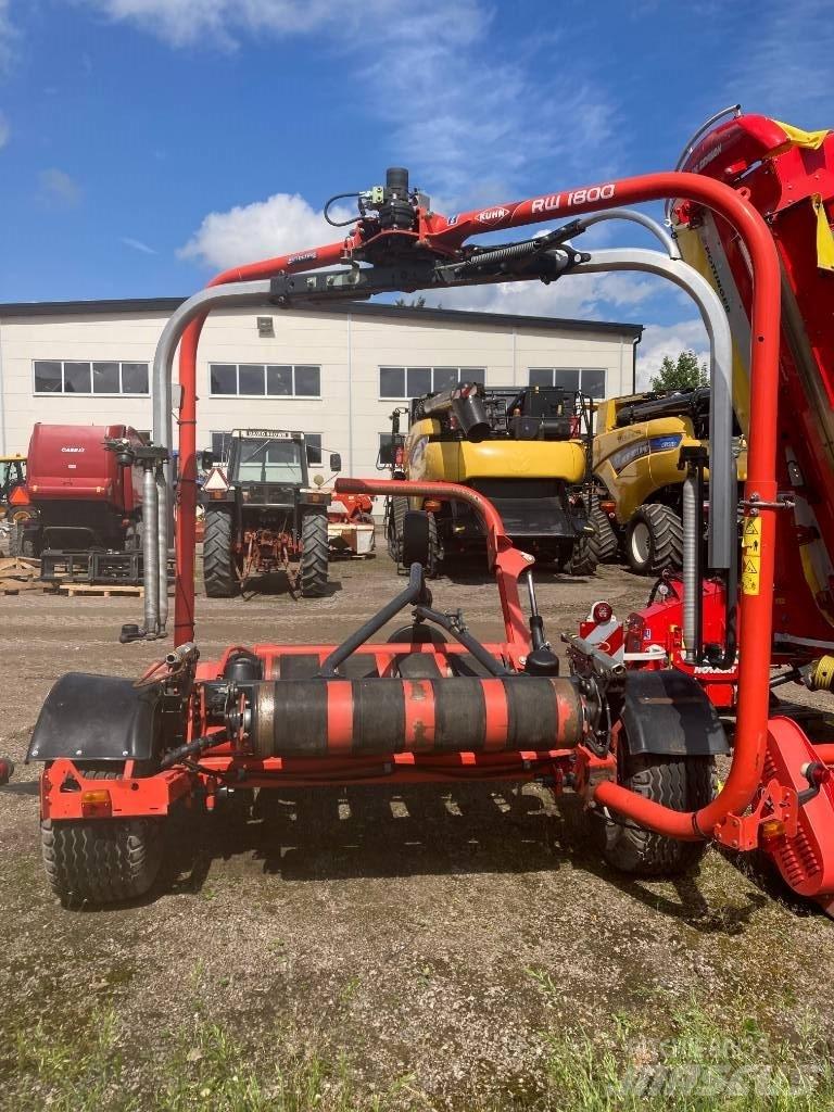 Kuhn RW1800 Bale Wrappers